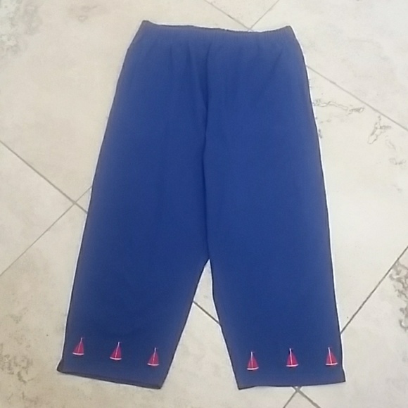 Quackery Factory 3 Piece Wardrober - Picture 4 of 4